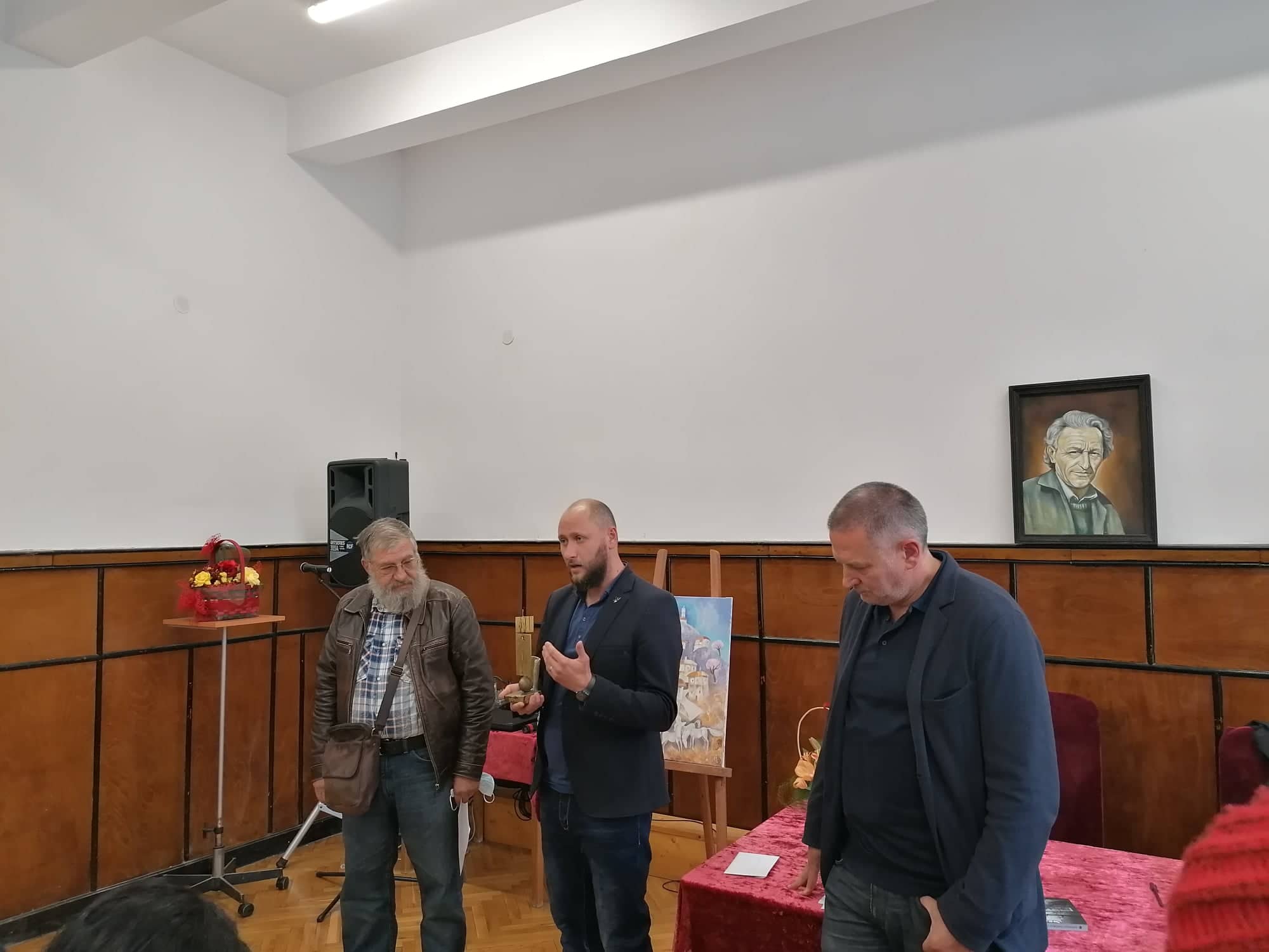 Деян Енев взе първата национална литературна награда „Йордан Радичков”
