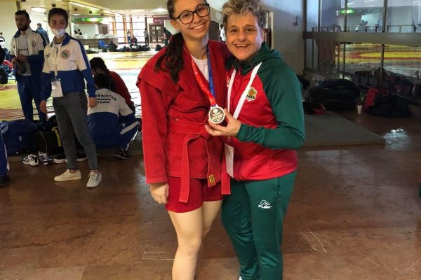 Габриела Кирилова, треньор по самбо и джудо: Най-добрият антибиотик е спортът