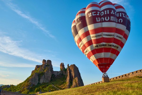 Първа балонена фиеста в страната над Белоградчишките скали