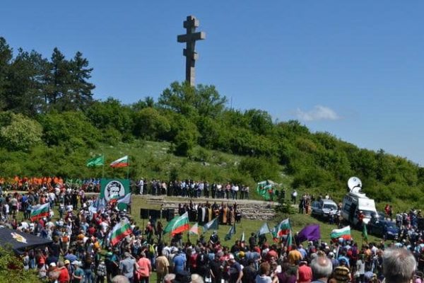 Хиляди ще поемат към връх Околчица за всенародното поклонение