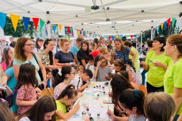 Детският празник „Усмивка” зарадва стотици деца от Враца