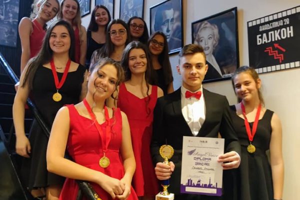 Деца от Монтана спечелиха гранд при и медали от международен певчески конкурс