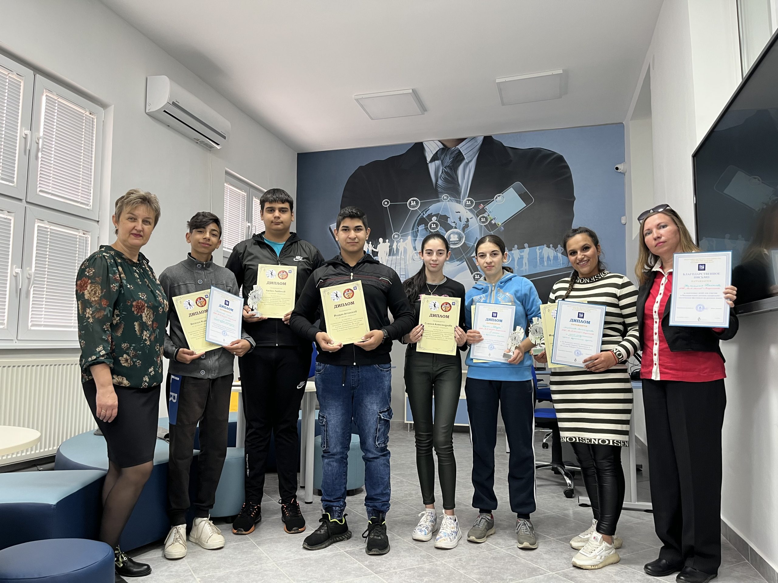 Ученици от село Владимирово станаха първенци на Националния конкурс за руска поезия
