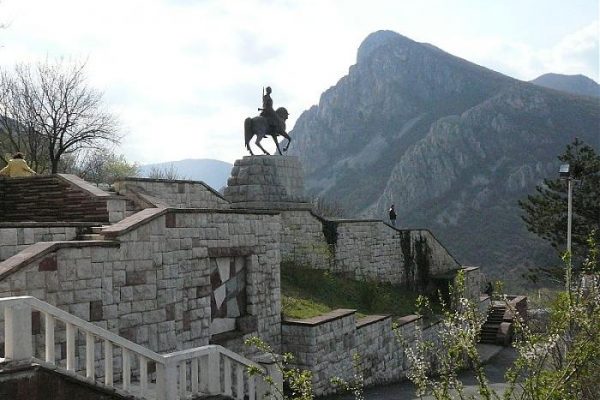 Враца празнува подобаващо 145 години от Освобождението на града