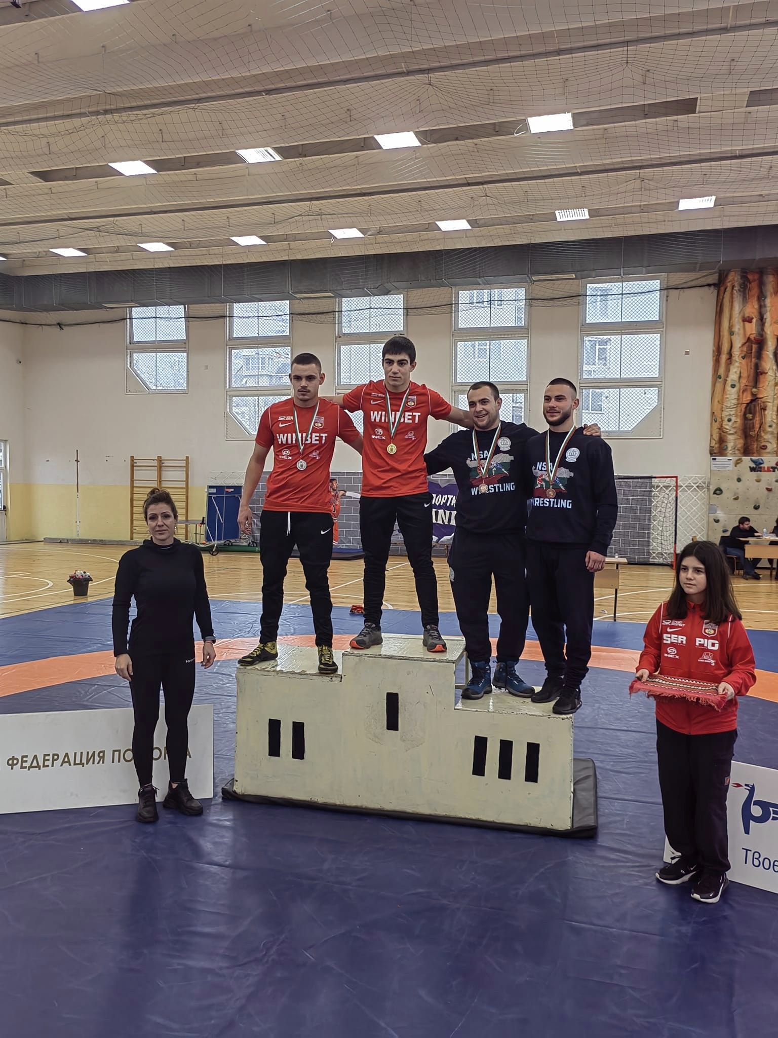 Състезателите на „Ботев 93“ спечелиха шест медала на Държавния шампионат по борба