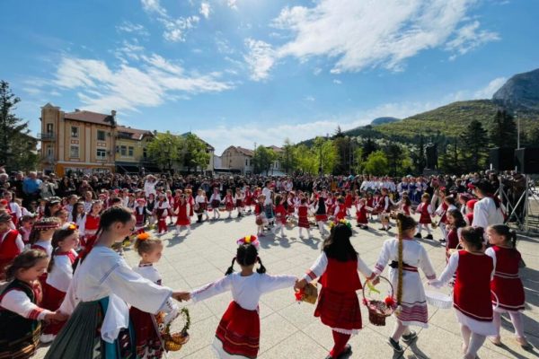 Враца отбелязва Лазаровден и Цветница с празнични концерти