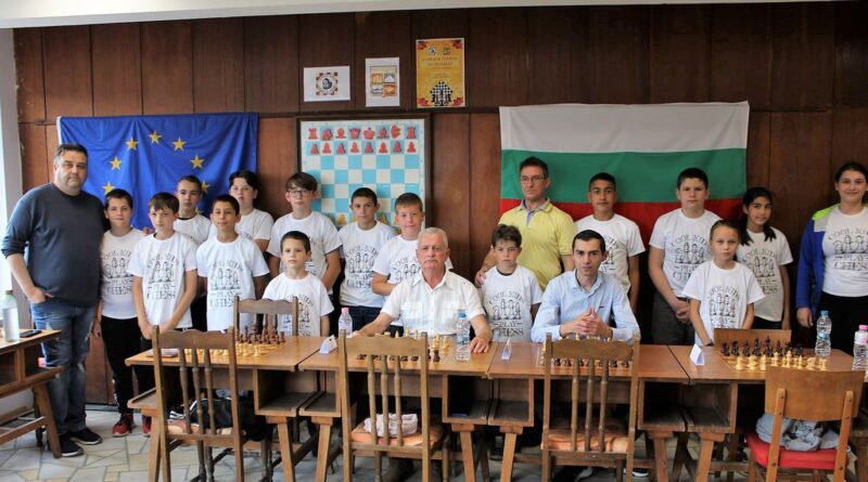 Градско индивидуално първенство по класически шахмат за ученици се проведе в Мездра