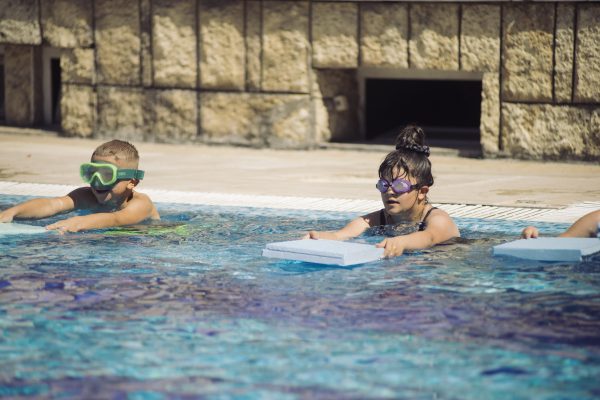 плуване деца ученици "Плувно лято" Мездра