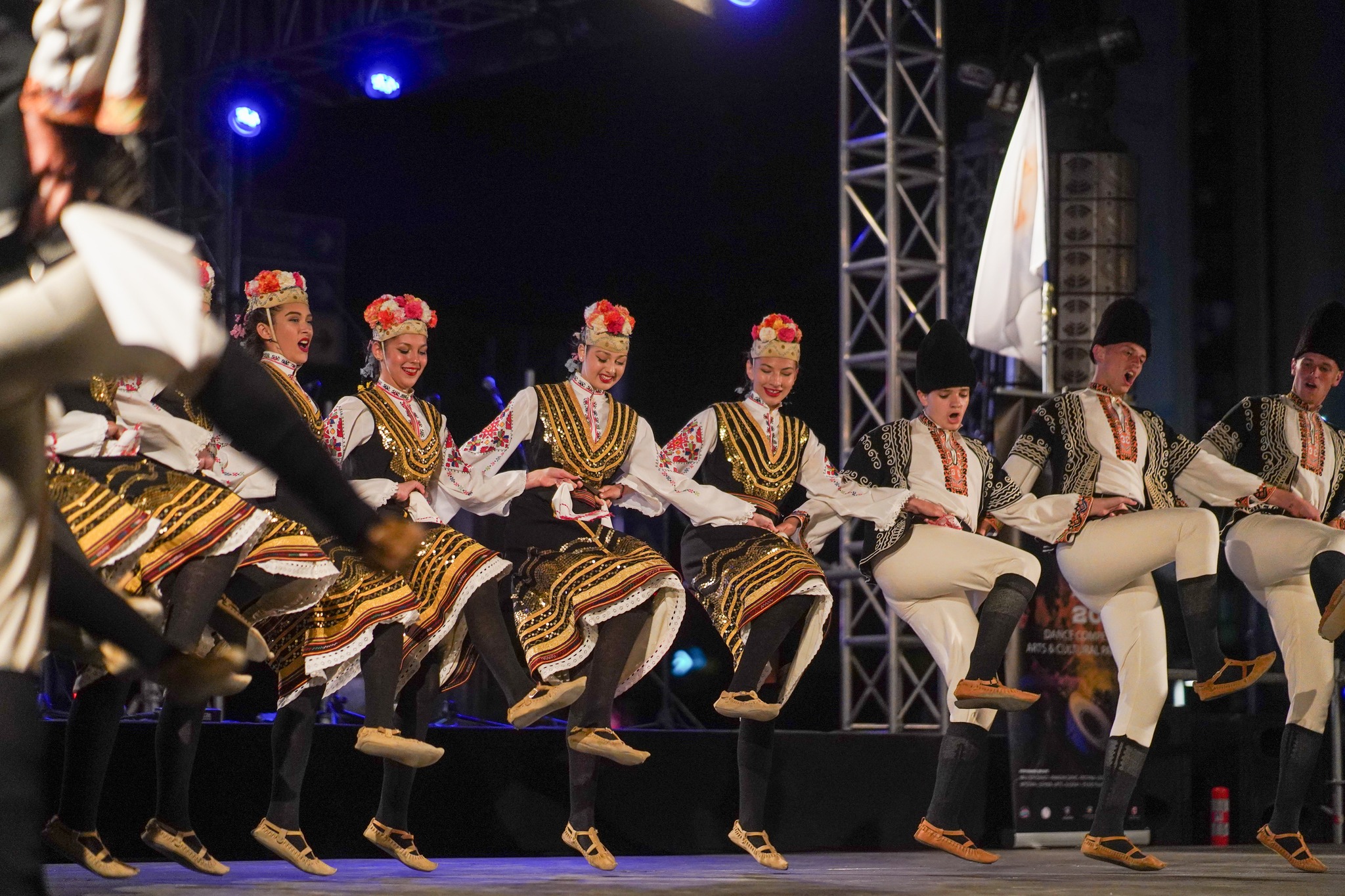 Танцов ансамбъл „Пъстрина“ – Монтана спечели IV място на международен фолклорен фестивал в Косово