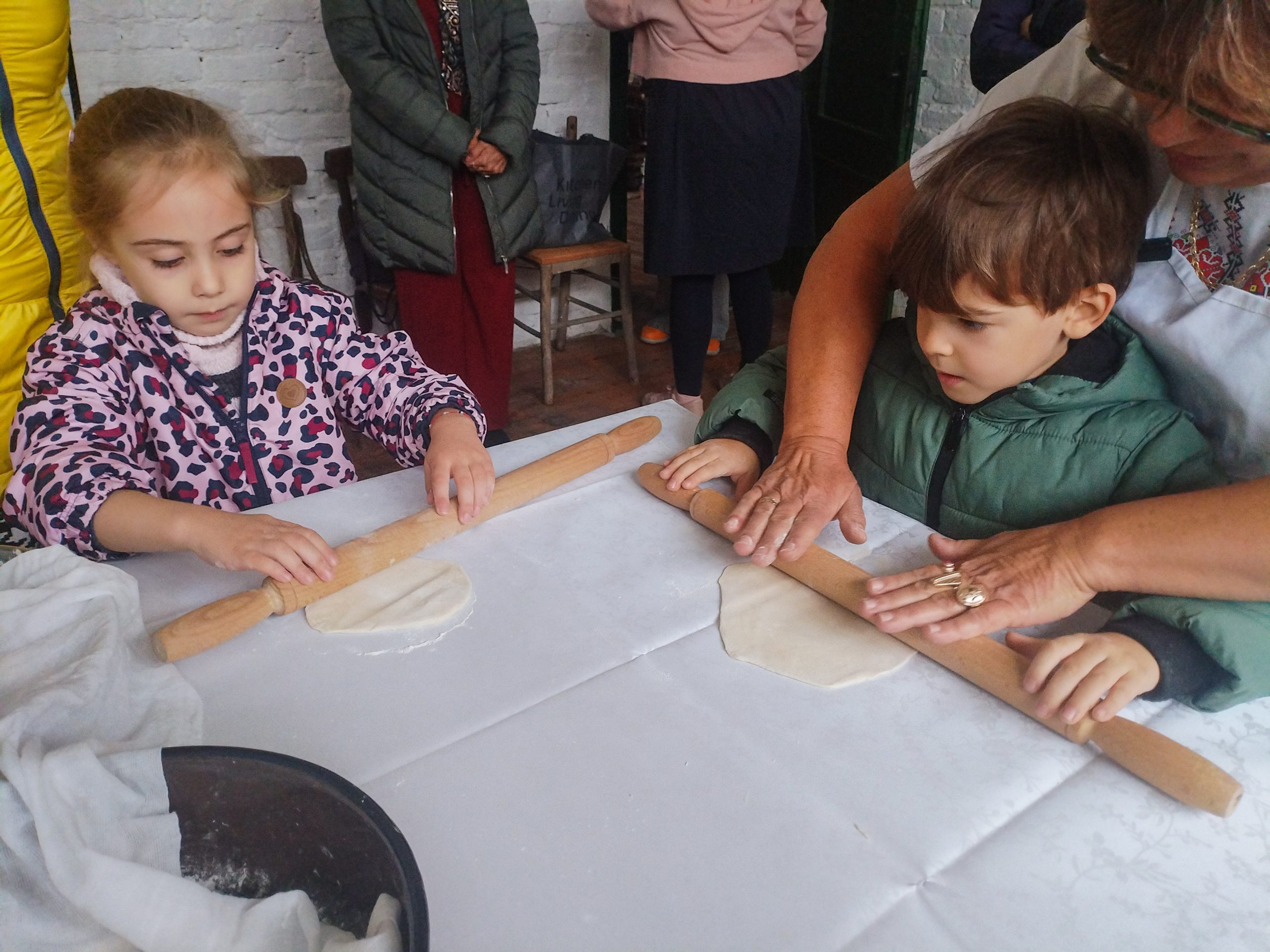Есенно точене на обги или как се съхранява традицията в модерни времена