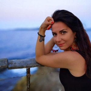 „Разкажи, за да запомним“: 11 истории, 1 начинание с мисия