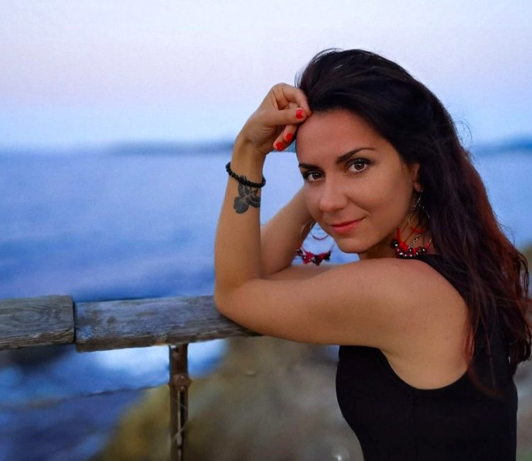 „Разкажи, за да запомним“: 11 истории, 1 начинание с мисия