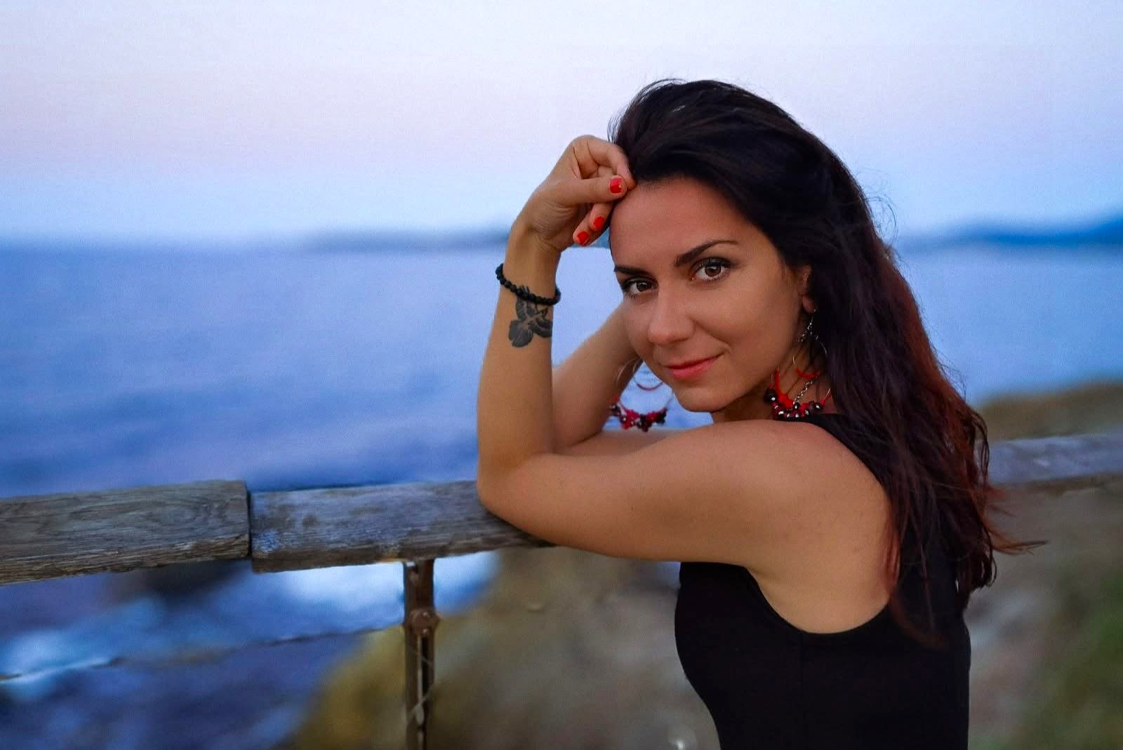 „Разкажи, за да запомним“: 11 истории, 1 начинание с мисия