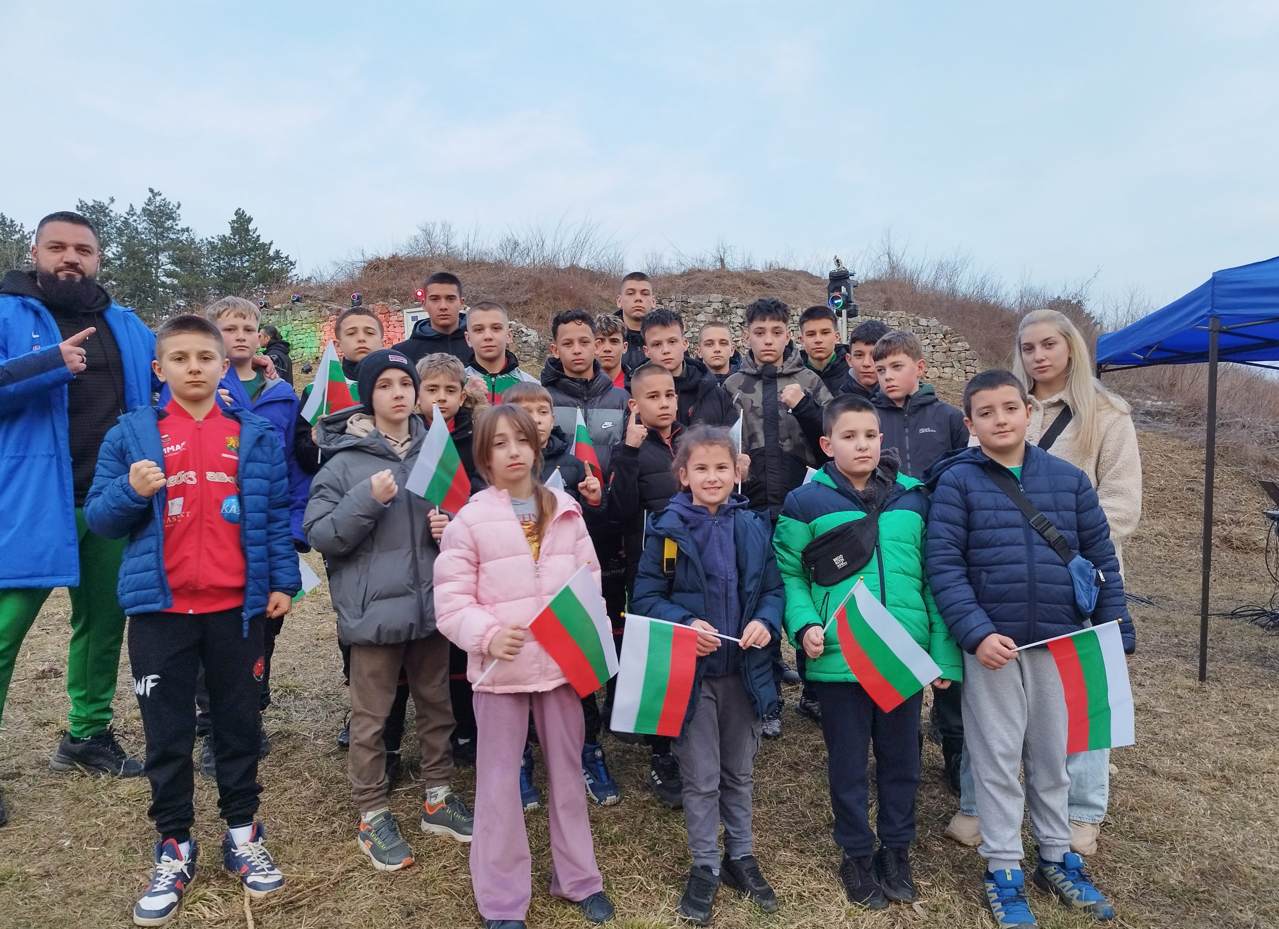 Светлина и преклонение пред подвига на предците: Берковица почете специалния ден в календара