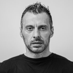 Тихомир Иванов в главната роля: новият директор на Драматичния театър в Монтана