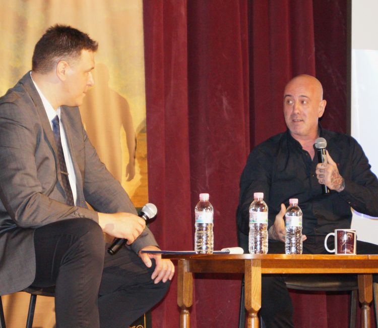 Певецът, писателят и човекът Константин Кацаров