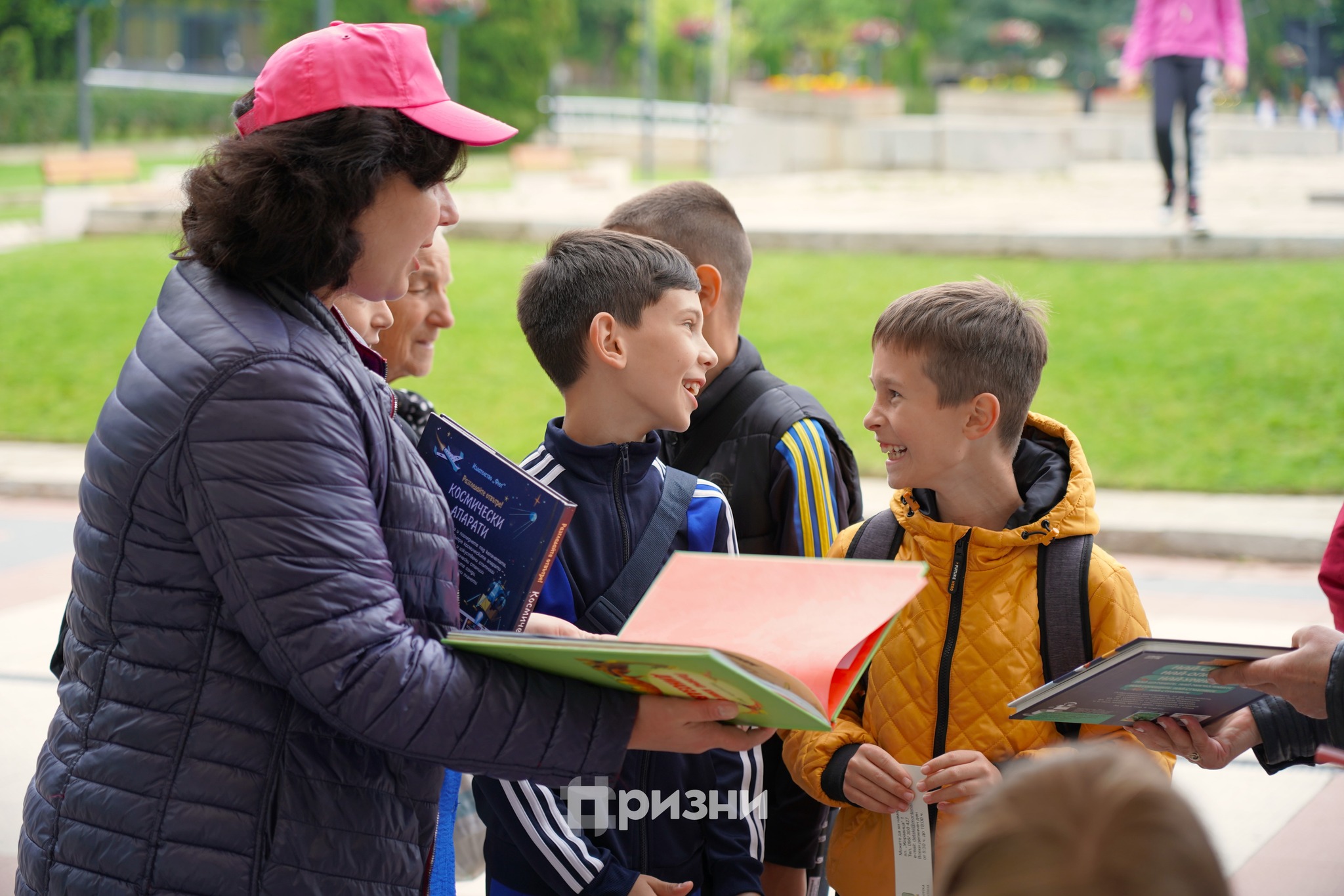 С дъх на люляк и нови светове: Маратонът на четенето в Монтана започва